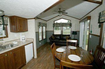 Arrowhead Resort Campground Plainville Exterior photo